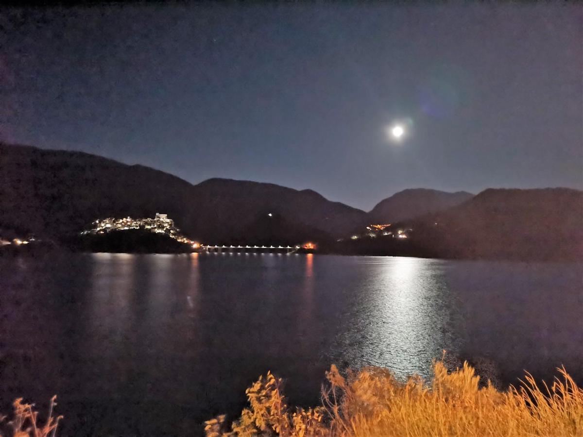 Il Nido Sul Lago Valle Verde Buitenkant foto